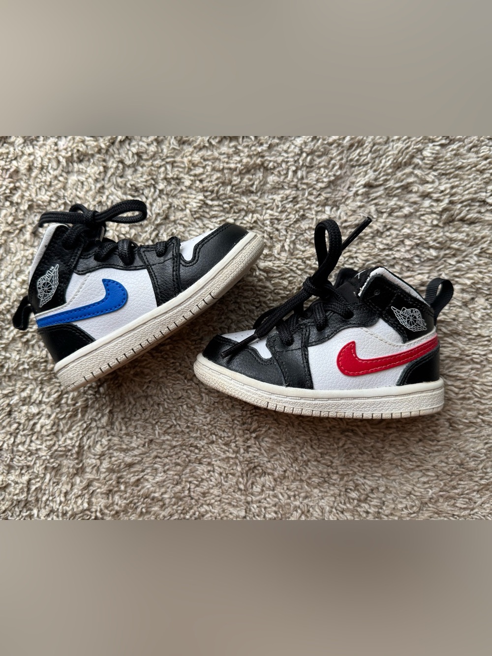 Nike Air Jordan 1 Mid Toddler Sneakers Size 5C Multicolor Swoosh Black White